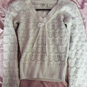Hollister White V-Neck Sweater with Scalloped Knit